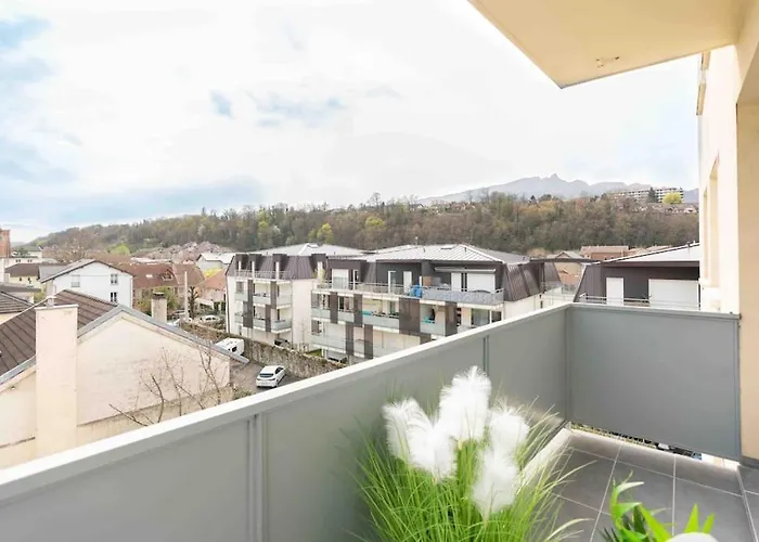 T2 Parking Gratuit 2 Balcons * Aix-les-Bains